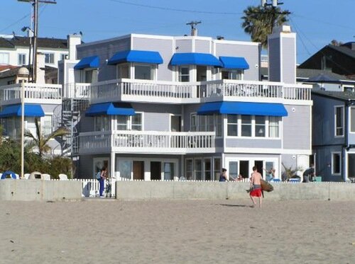 The 90210 house