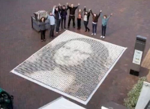 Mona Lisa Made of 3,604 Cups of Coffee