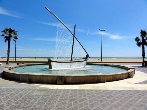 Mind-Blowing Boat Fountain in Spain